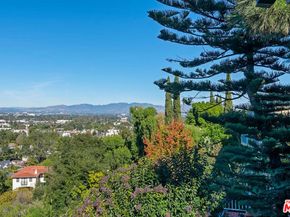 3909 Glenridge Drive, Sherman Oaks CA 91423