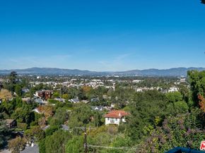 3909 Glenridge Drive, Sherman Oaks CA 91423