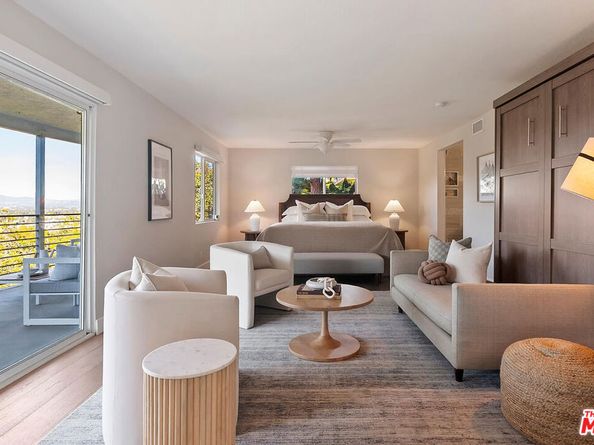 3909 Glenridge Drive, Sherman Oaks CA 91423