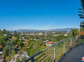 3909 Glenridge Drive, Sherman Oaks CA 91423