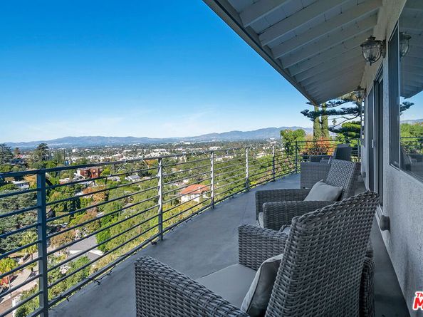 3909 Glenridge Drive, Sherman Oaks CA 91423