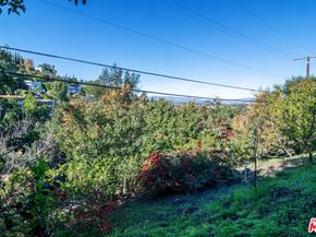 3909 Glenridge Drive, Sherman Oaks CA 91423