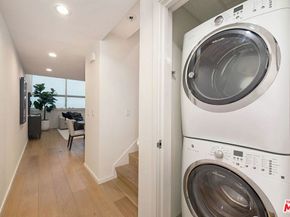 1705 Ocean Ave 107, Santa Monica CA 90401