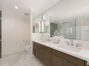 1705 Ocean Ave 107, Santa Monica CA 90401