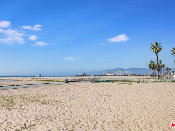 1705 Ocean Ave 107, Santa Monica CA 90401