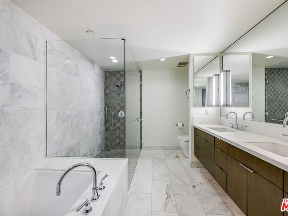 1705 Ocean Ave 107, Santa Monica CA 90401