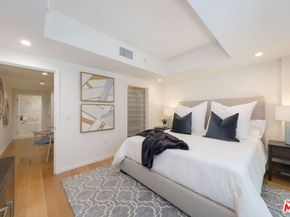 1705 Ocean Ave 107, Santa Monica CA 90401