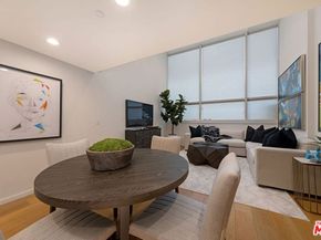 1705 Ocean Ave 107, Santa Monica CA 90401