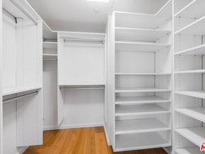 1705 Ocean Ave 107, Santa Monica CA 90401