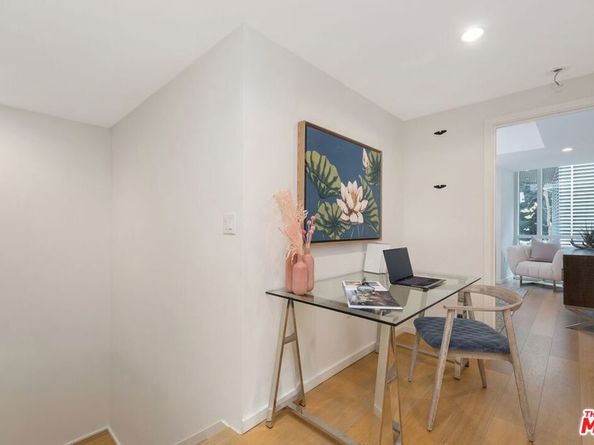 1705 Ocean Ave 107, Santa Monica CA 90401