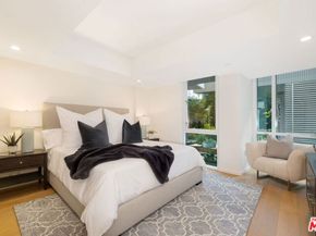 1705 Ocean Ave 107, Santa Monica CA 90401