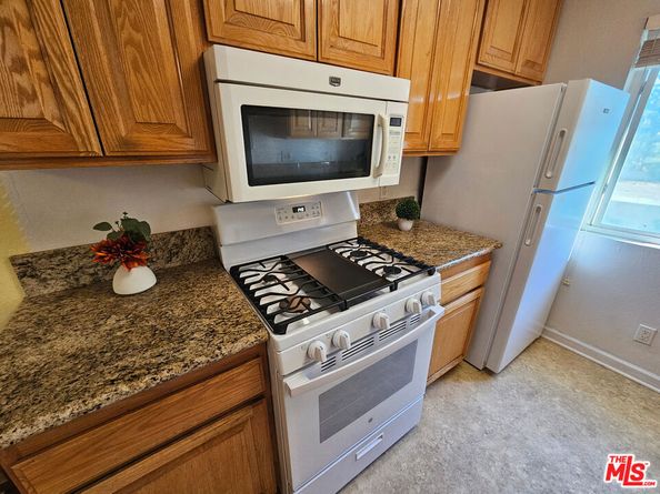 5252 Coldwater Canyon Avenue 214, Sherman Oaks CA 91401