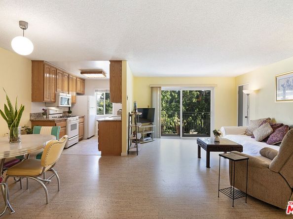 5252 Coldwater Canyon Avenue 214, Sherman Oaks CA 91401