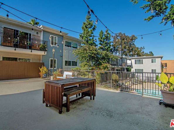 5252 Coldwater Canyon Avenue 214, Sherman Oaks CA 91401