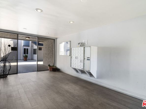 5252 Coldwater Canyon Avenue 214, Sherman Oaks CA 91401