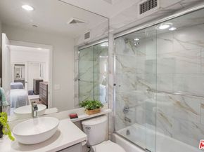 1311 Centinela Avenue 3, Santa Monica CA 90404