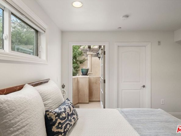 1311 Centinela Avenue 3, Santa Monica CA 90404