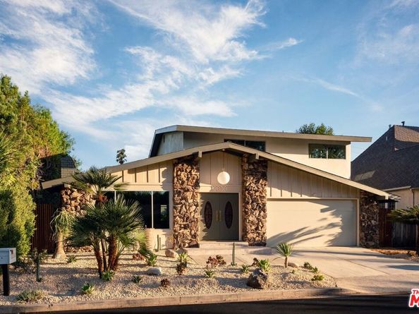 12030 Pacoima Court, Studio City CA 91604