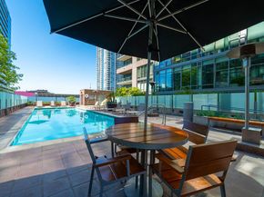 1111 S Grand Avenue 605, Los Angeles CA 90015