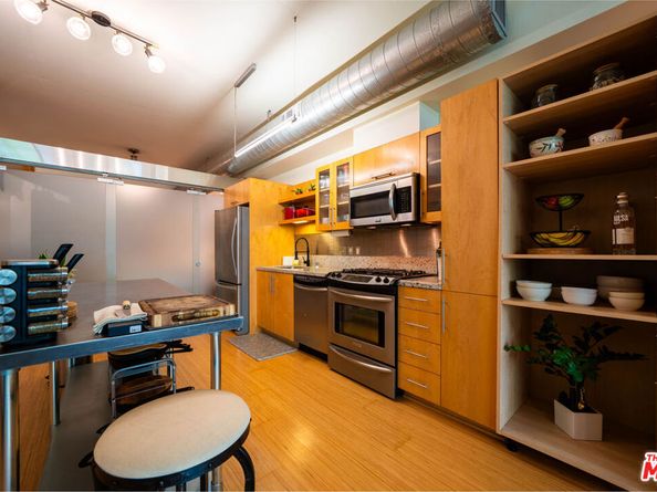 1111 S Grand Avenue 605, Los Angeles CA 90015
