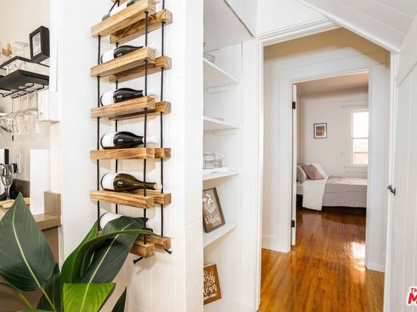 1277 W West Boulevard, Los Angeles CA 90019