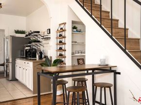 1277 W West Boulevard, Los Angeles CA 90019