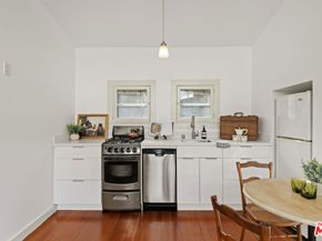 919 Venezia Avenue, Venice CA 90291