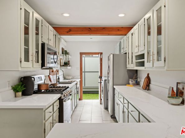 919 Venezia Avenue, Venice CA 90291