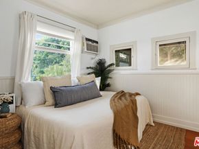 919 Venezia Avenue, Venice CA 90291