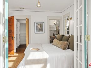 919 Venezia Avenue, Venice CA 90291