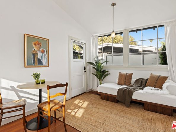 919 Venezia Avenue, Venice CA 90291