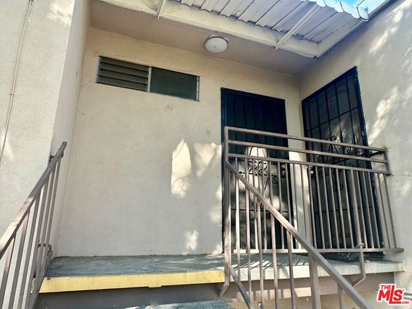 7133 Coldwater Canyon Avenue 14, North Hollywood CA 91605