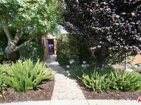 1807 Cochran Place, Los Angeles CA 90019