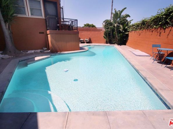 1807 Cochran Place, Los Angeles CA 90019