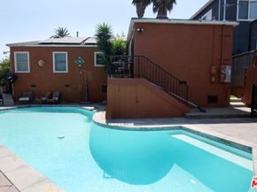 1807 Cochran Place, Los Angeles CA 90019