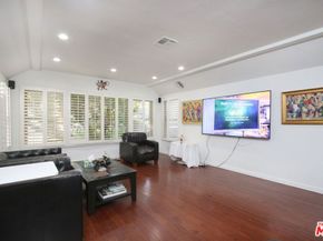 1807 Cochran Place, Los Angeles CA 90019