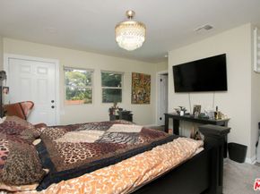 1807 Cochran Place, Los Angeles CA 90019