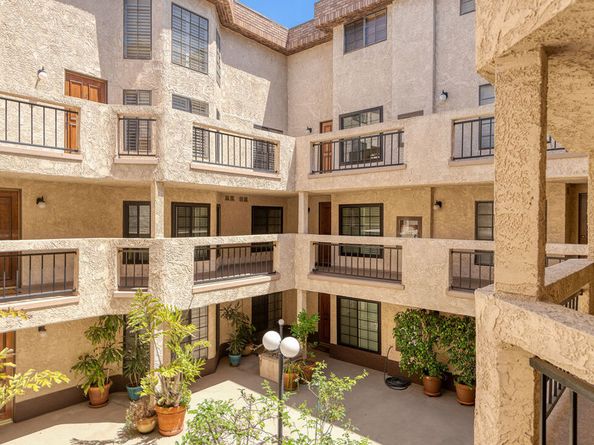 12321 Ocean Park Boulevard 17, Los Angeles CA 90064