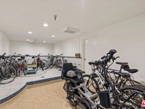 12321 Ocean Park Boulevard 17, Los Angeles CA 90064