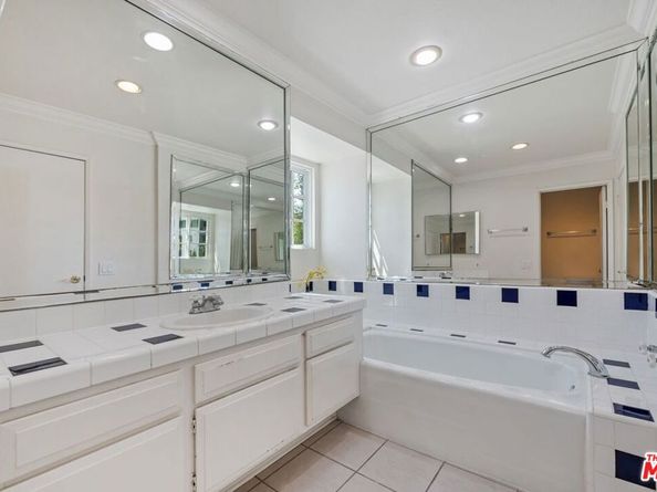 4200 Via Dolce 230, Marina Del Rey CA 90292