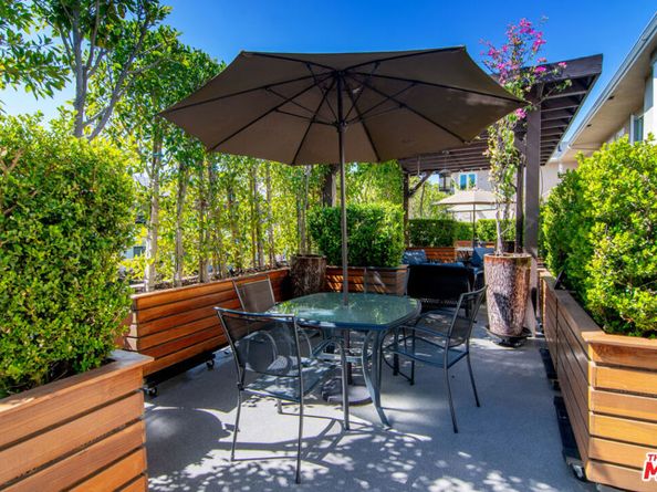 1342 N Crescent Heights Boulevard 2, West Hollywood CA 90046