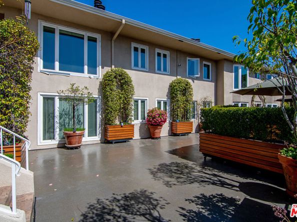 1342 N Crescent Heights Boulevard 2, West Hollywood CA 90046