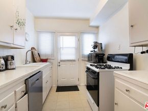 1342 N Crescent Heights Boulevard 2, West Hollywood CA 90046
