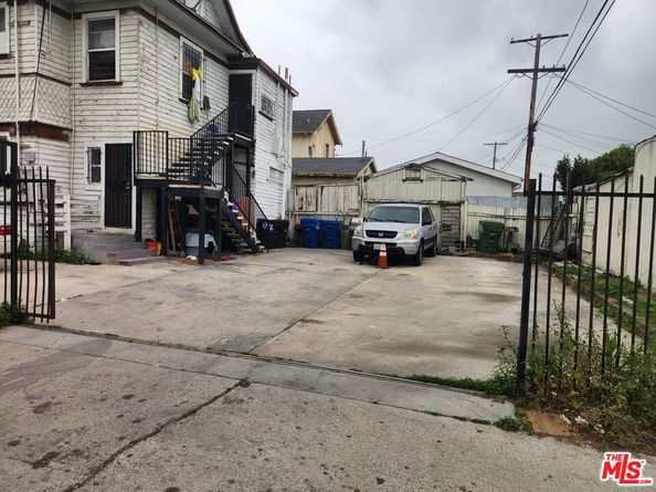 626 E 54th Street, Los Angeles CA 90011