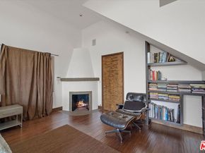 3006 Vista Crest Drive, Los Angeles CA 90068