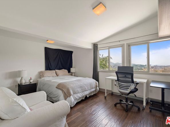 3006 Vista Crest Drive, Los Angeles CA 90068