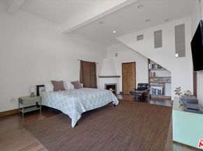 3006 Vista Crest Drive, Los Angeles CA 90068