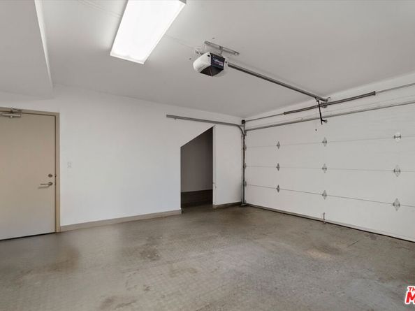 3006 Vista Crest Drive, Los Angeles CA 90068