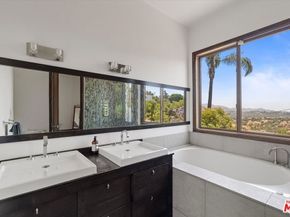 3006 Vista Crest Drive, Los Angeles CA 90068