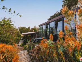 2718 Claray Drive, Los Angeles CA 90077